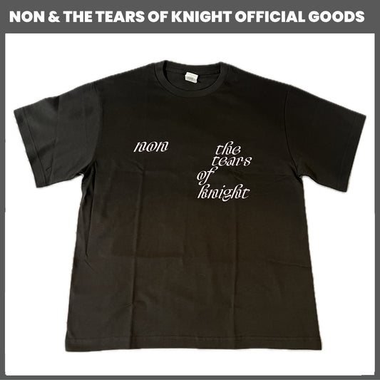のん＆the tears of knight Tシャツ（ブラックボディ ✕  ピンクプリント）